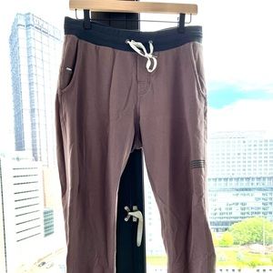 Vuori joggers